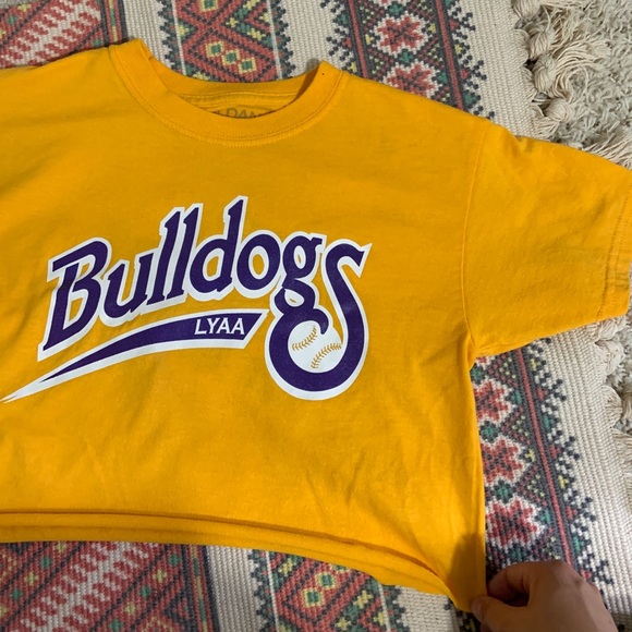 cropped bulldogs tee ✧ - Picture 3 of 4